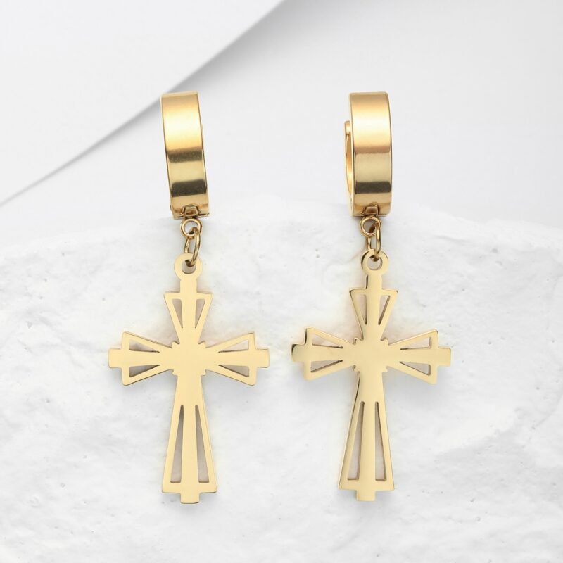 Boucles d'Oreilles avec Croix Creuse – Image 6