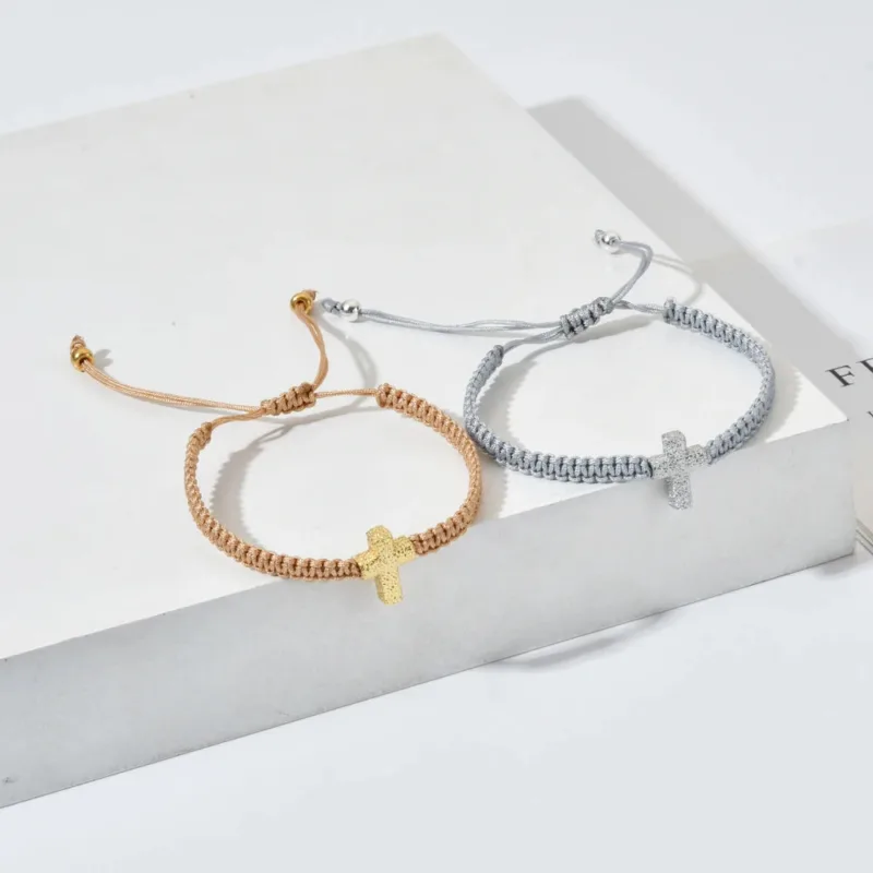 Bracelet Corde Tressée Ajustable en Croix – Image 3