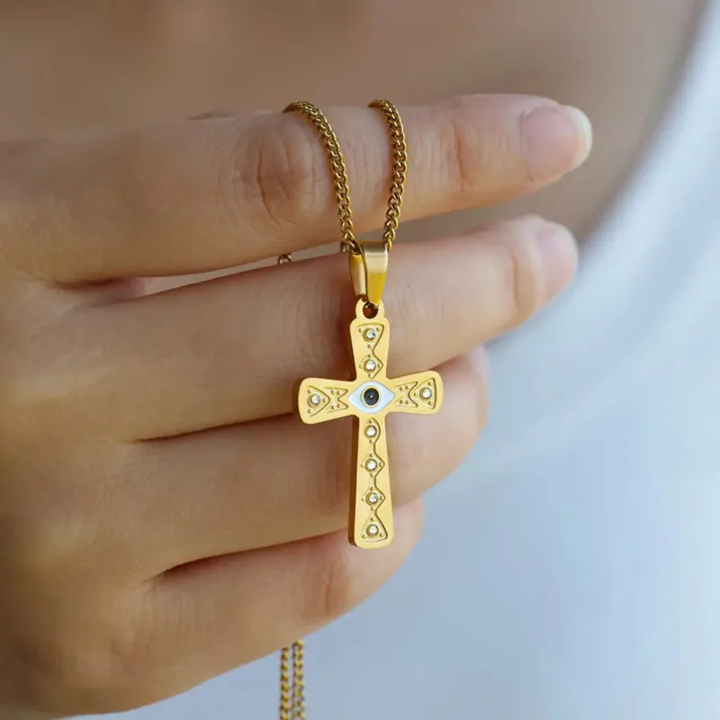 Collier Croix Doré Oeil Central – Image 2